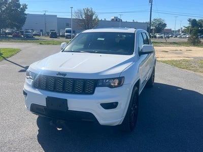 2018 Jeep Grand Cherokee Altitude ALTITUDE IV PACKAGE, SECURITY & CONVENIENCE GROUP