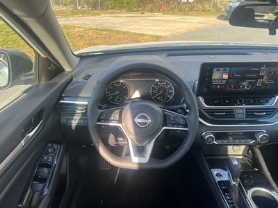 2025 Nissan Altima 2.5 SR PREMIUM PACKAGE