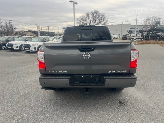 2024 Nissan Titan SV