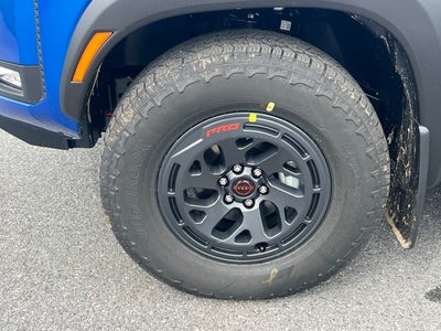 2026 Nissan Frontier PRO-4X PREMIUM, CONVENIENCE, BLACK ACCENT, TOW PACKAGE