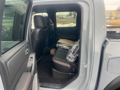 2026 Nissan Frontier PRO-4X PREMIUM, CONVENIENCE, TOW PACKAGE