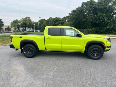 2026 Nissan Frontier PRO-4X PREMIUM, CONVENIENCE, BLACK ACCENT PACKAGE