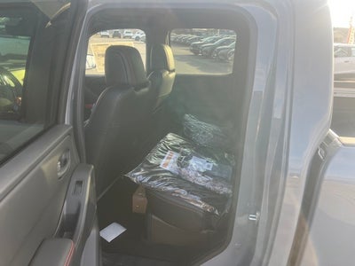 2026 Nissan Frontier PRO-4X PREMIUM, CONVENIENCE, TOW PACKAGE