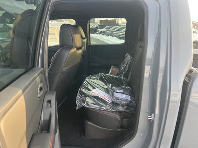 2026 Nissan Frontier PRO-4X PREMIUM, CONVENIENCE PACKAGE