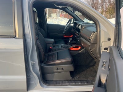 2026 Nissan Frontier PRO-4X PREMIUM, CONVENIENCE PACKAGE