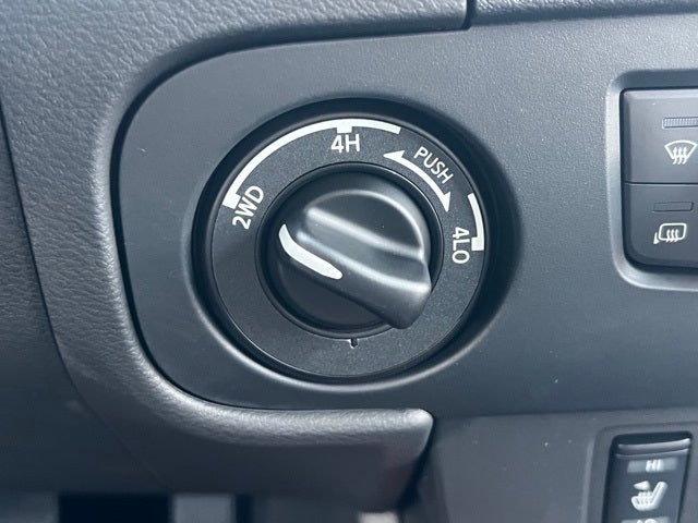 2026 Nissan Frontier PRO-4X PREMIUM, CONVENIENCE PACKAGE