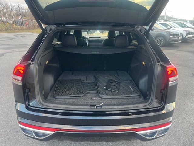 2022 Volkswagen Atlas Cross Sport 2.0T SEL R-Line SEL R-Line