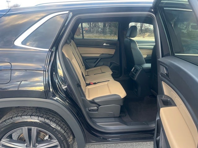 2022 Volkswagen Atlas Cross Sport 2.0T SEL R-Line SEL R-Line