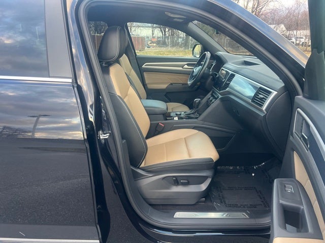 2022 Volkswagen Atlas Cross Sport 2.0T SEL R-Line SEL R-Line