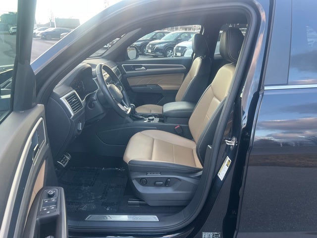 2022 Volkswagen Atlas Cross Sport 2.0T SEL R-Line SEL R-Line