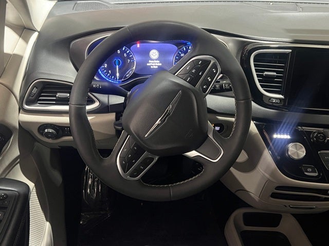 2022 Chrysler Pacifica Touring L Wheelchair Mobility equipped