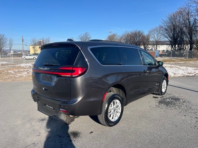2022 Chrysler Pacifica Touring L Wheelchair Mobility equipped