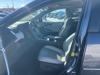 2022 Toyota RAV4 XLE Premium