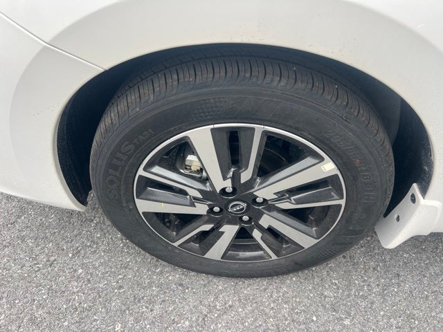 2025 Nissan Versa 1.6 SV TRUNK PACKAGE