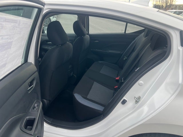 2025 Nissan Versa 1.6 SV TRUNK PACKAGE