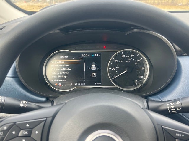 2025 Nissan Versa 1.6 SV TRUNK PACKAGE