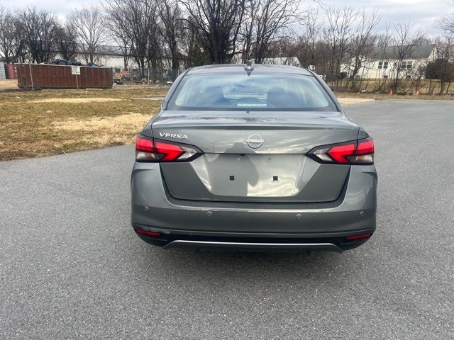 2025 Nissan Versa 1.6 SV TRUNK PACKAGE