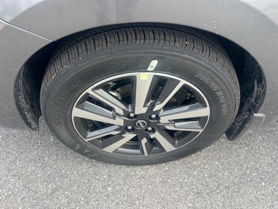 2025 Nissan Versa 1.6 SV TRUNK PACKAGE