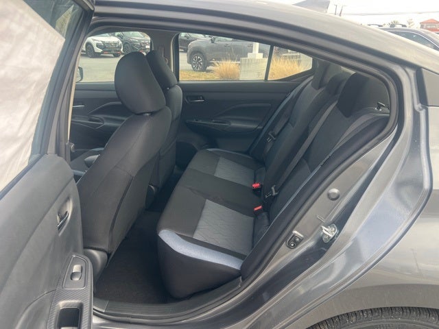 2025 Nissan Versa 1.6 SV TRUNK PACKAGE