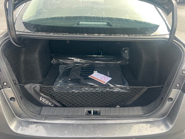 2025 Nissan Versa 1.6 SV TRUNK PACKAGE