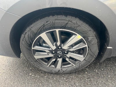 2025 Nissan Versa 1.6 SV TRUNK PACKAGE