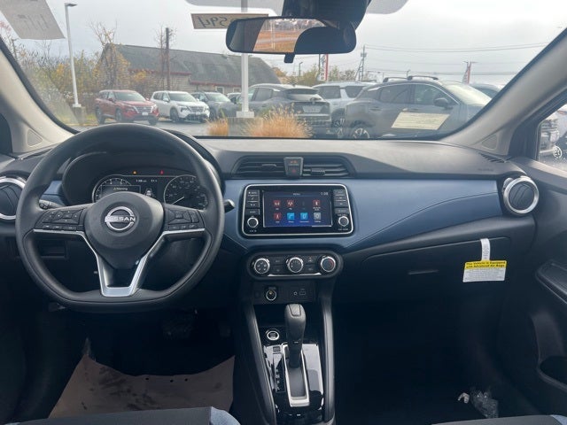 2025 Nissan Versa 1.6 SV TRUNK PACKAGE