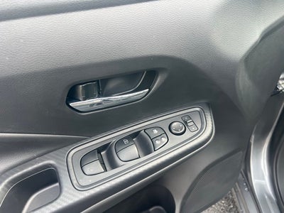 2025 Nissan Versa 1.6 SV TRUNK PACKAGE