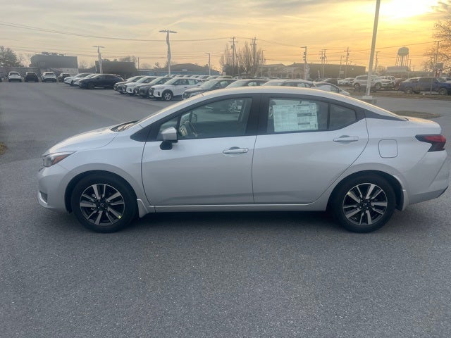 2025 Nissan Versa 1.6 SV TRUNK PACKAGE