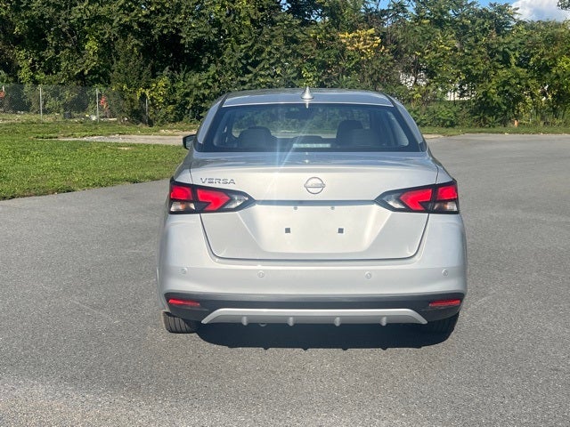 2025 Nissan Versa 1.6 SV TRUNK PACKAGE