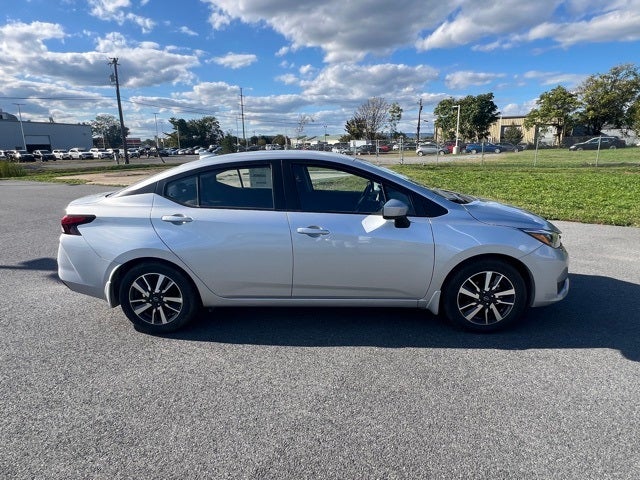 2025 Nissan Versa 1.6 SV TRUNK PACKAGE