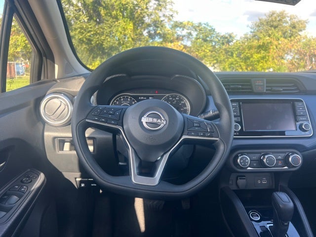 2025 Nissan Versa 1.6 SV TRUNK PACKAGE