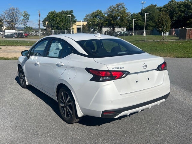 2025 Nissan Versa 1.6 SV TRUNK PACKAGE