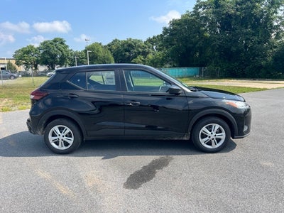 2025 Nissan Kicks Play S