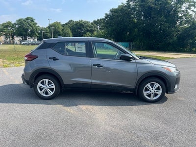 2025 Nissan Kicks Play S