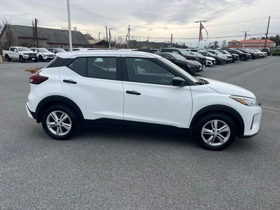 2025 Nissan Kicks Play S