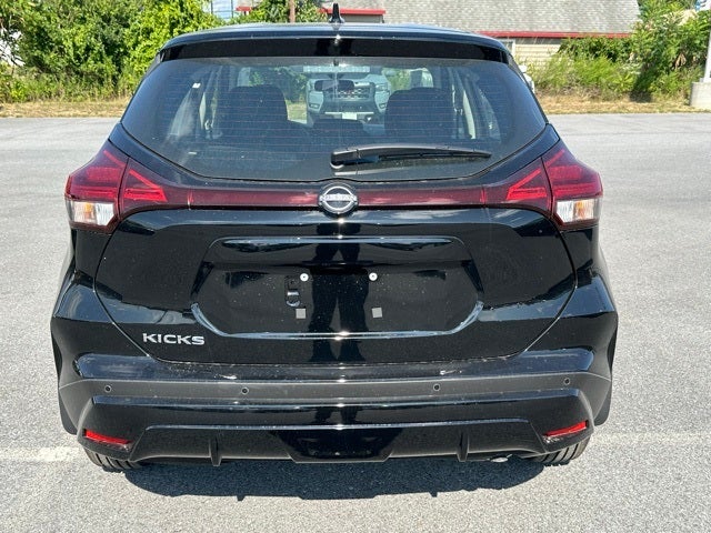 2025 Nissan Kicks Play S