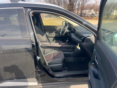 2026 Nissan Kicks SR COLD WEATHER PACKAGE