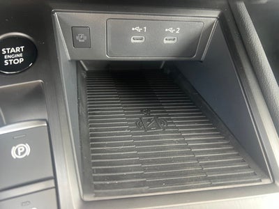 2025 Nissan Kicks SR PREMIUM PACKAGE