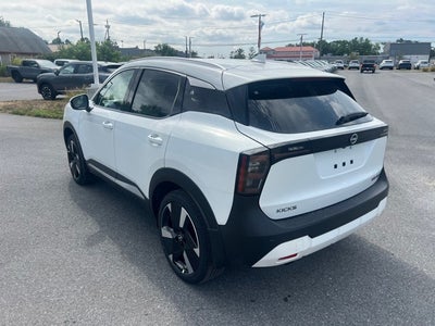 2025 Nissan Kicks SR PREMIUM PACKAGE