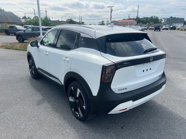 2025 Nissan Kicks SR PREMIUM PACKAGE