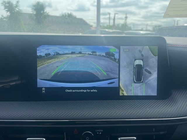 2025 Nissan Kicks SR PREMIUM PACKAGE