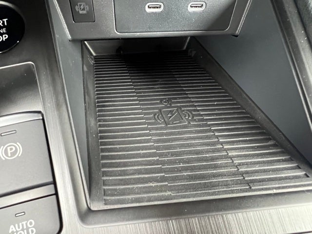 2025 Nissan Kicks SR PREMIUM PACKAGE