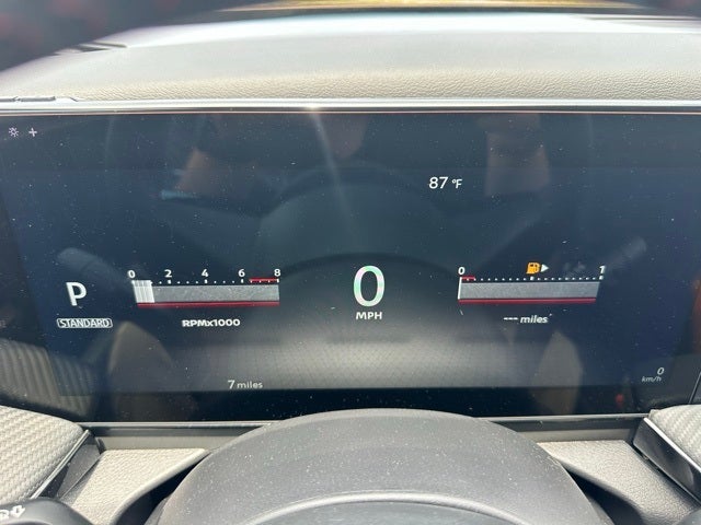 2025 Nissan Kicks SR PREMIUM PACKAGE