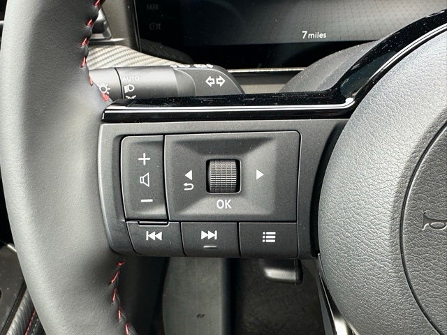 2025 Nissan Kicks SR PREMIUM PACKAGE