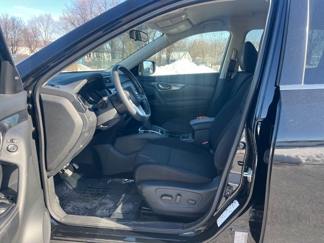 2017 Nissan Rogue SV PREMIUM PACKAGE