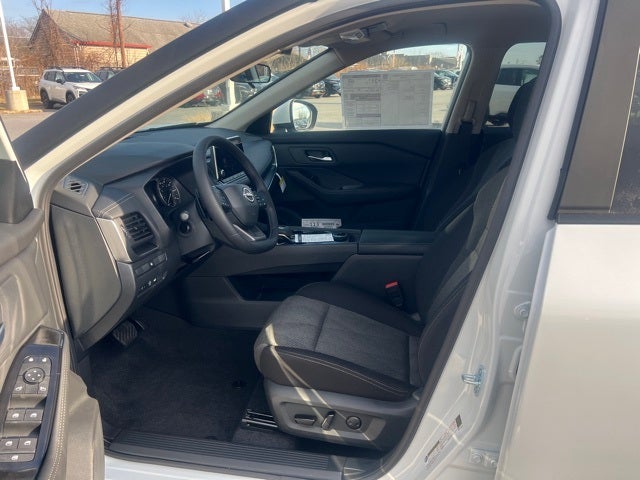 2026 Nissan Rogue SV COLD WEATHER PACKAGE