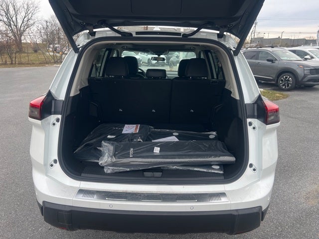 2026 Nissan Rogue SV PREMIUM, COLD WEATHER PACKAGE