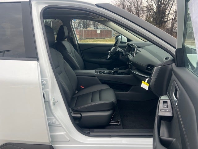 2026 Nissan Rogue SV PREMIUM, COLD WEATHER PACKAGE