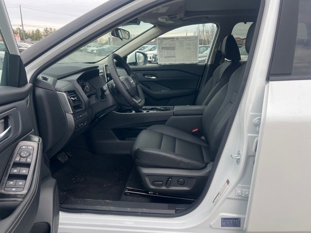 2026 Nissan Rogue SV PREMIUM, COLD WEATHER PACKAGE