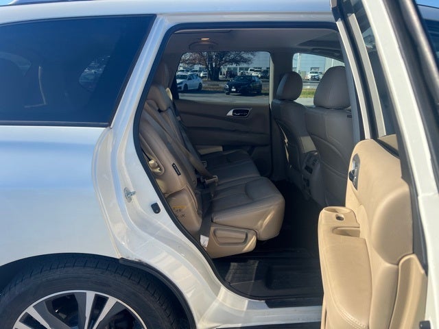 2020 Nissan Pathfinder Platinum